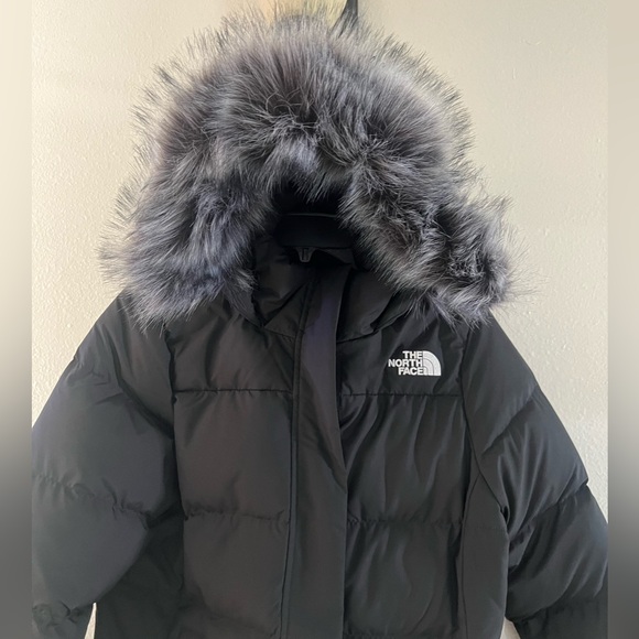 THE NORTH FACE GOTHAM PUFFER JACKET WITH HOOD AND DETACHABLE FUR - Picture 2 of 15